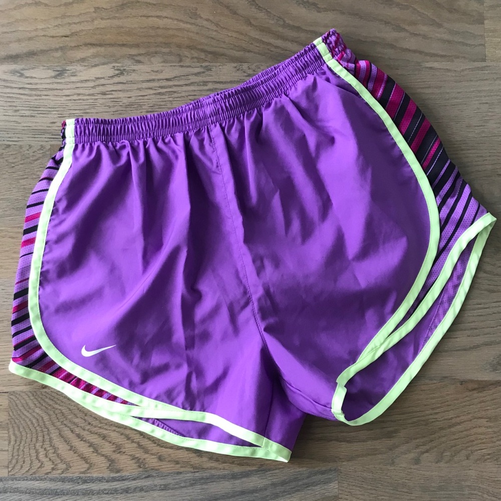 Ladie’s Nike Dri-Fit Tempo Shorts